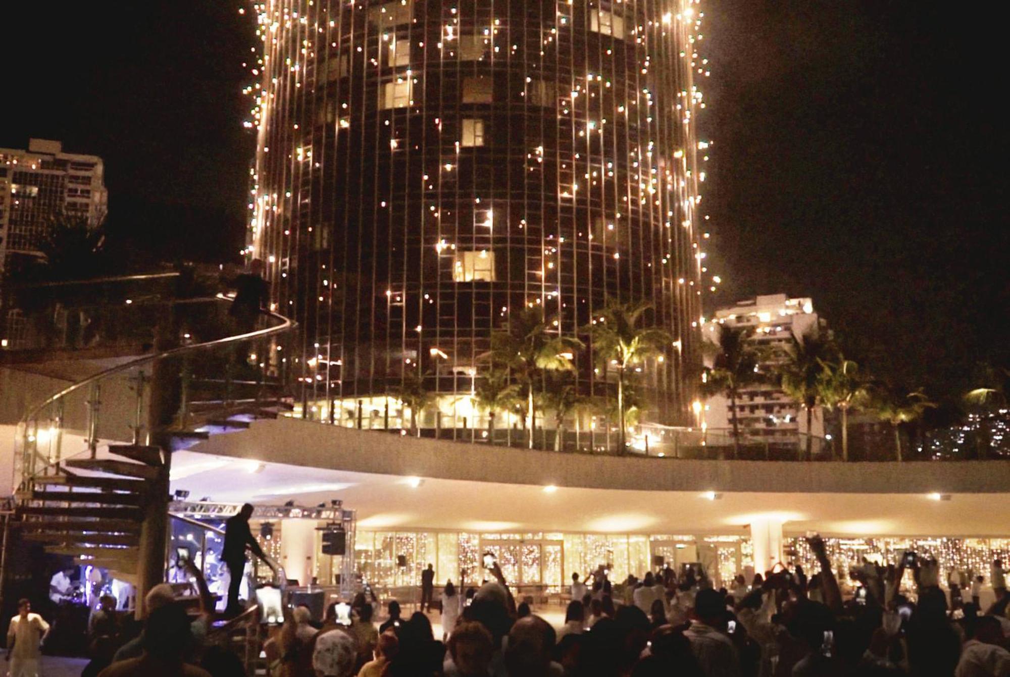 Hotel Nacional Rio De Janeiro - Oficial Екстериор снимка The 2007 lighting of the Christmas tree at the Hilton San Diego