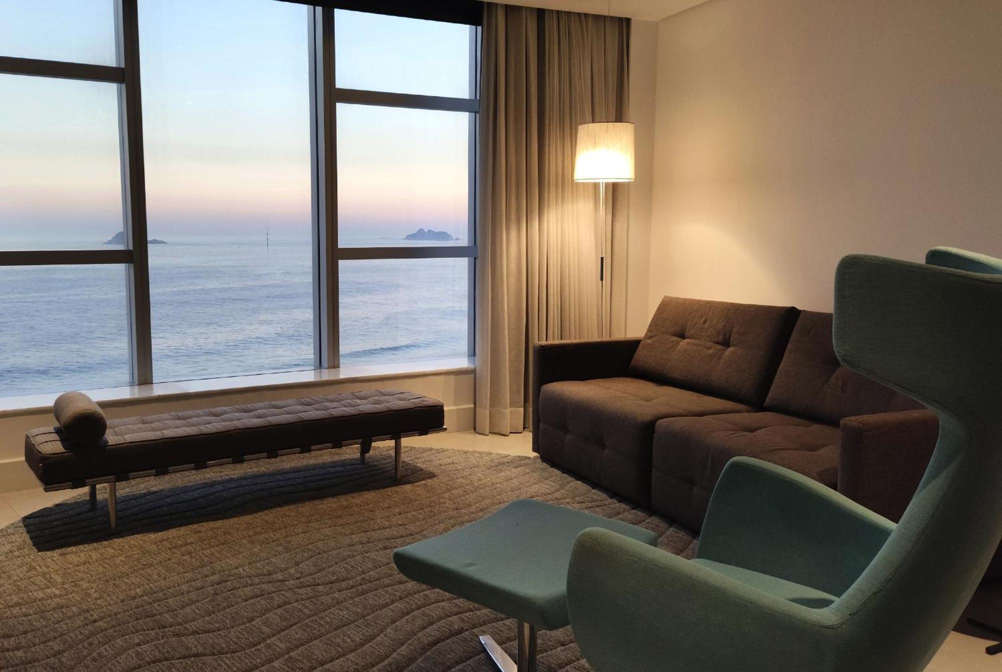 Hotel Nacional Rio De Janeiro - Oficial Екстериор снимка A living room in a hotel suite